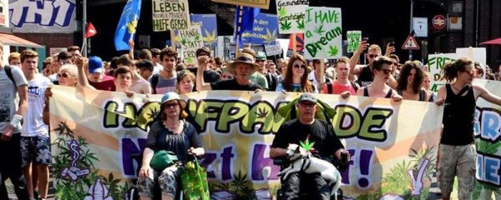 Alemania avanza hacia la legalización con la distribución controlada de cannabis en Berlín y Düsseldorf