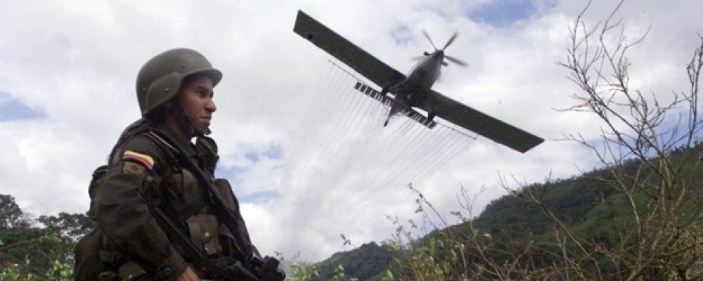 Colombia: Fumigación manual con glifosato se extenderá a todo el país